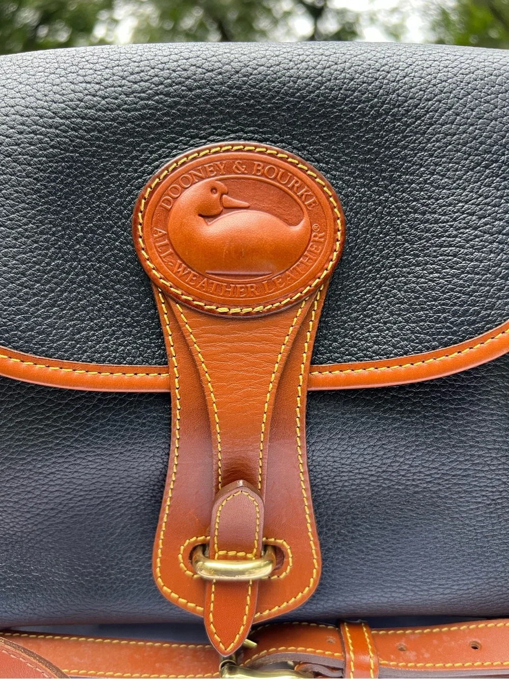 Dooney & Bourke shoulder navy